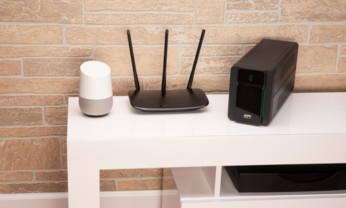 UPS APC 750 VA LINE-INT TORRE BACK BX USB